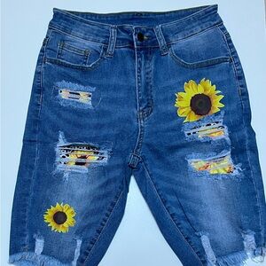 Sunflower Distressed Blue Jean Shorts sz small nwot